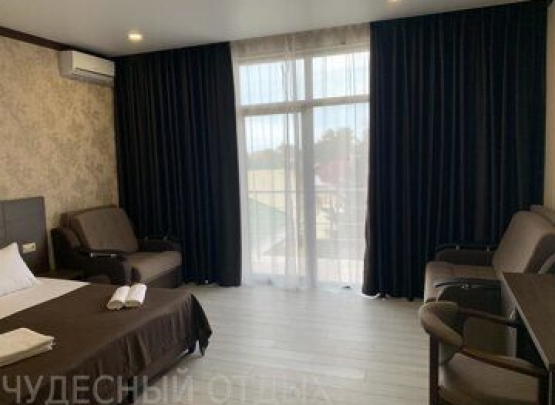 Слон, Отель,  п. Лазаревское 2